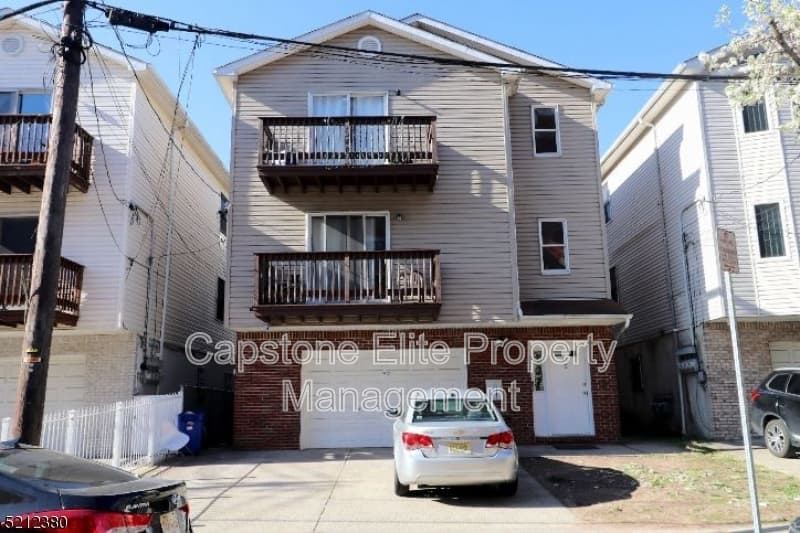Newark Condo: 45-47 Vesey Street