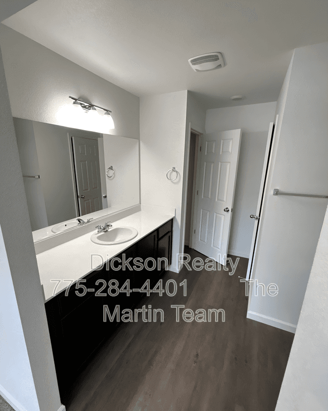 Reno House: 9629 Nautical Mile Road