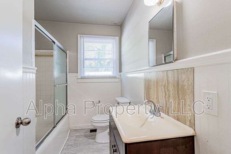 Greenville House: 14 Melvin Drive
