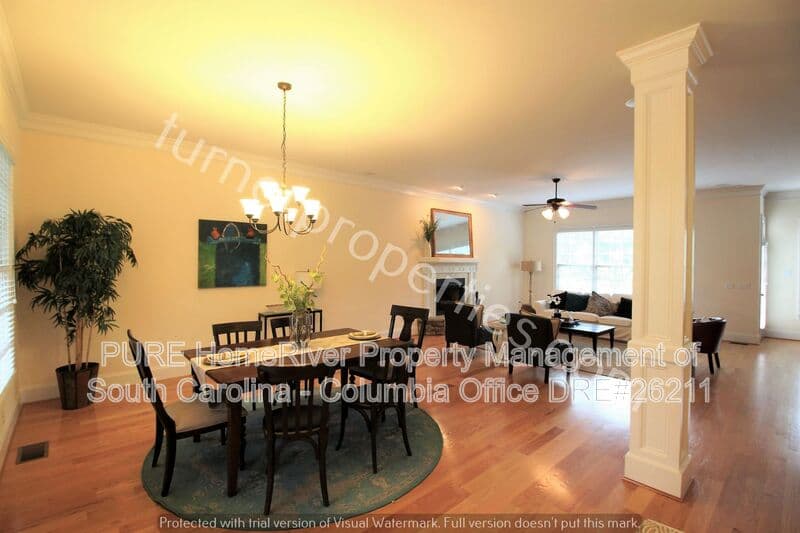 Columbia House: 395 Highland Point Drive