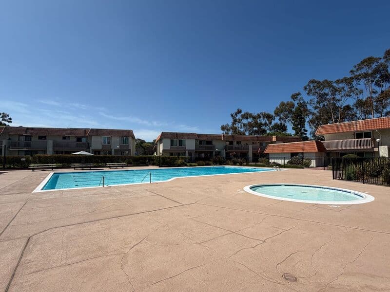 Carlsbad House: 3033 Via Sabinas