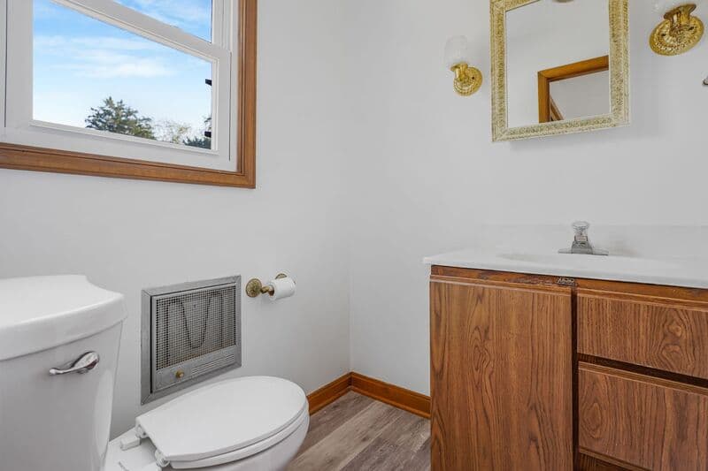 Spotsylvania House: 10003 Courthouse Rd