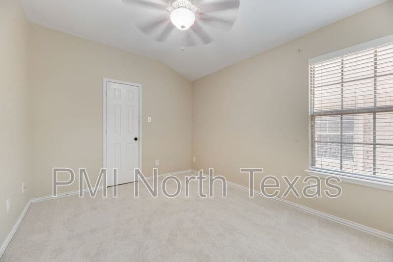 Little Elm House: 2677 Calmwater Drive