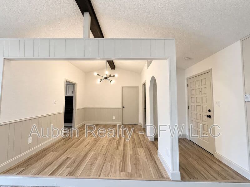Plano House: 2404 Kentfield Drive