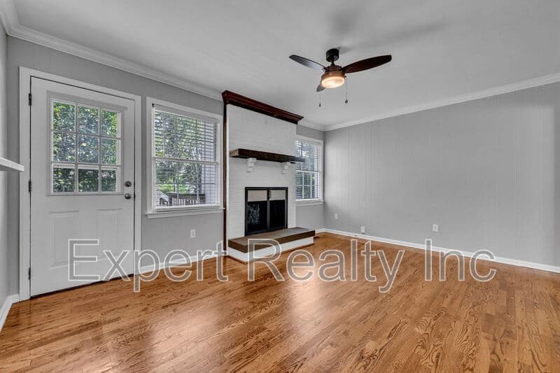 Alabaster House: 1064 Caribbean Circle