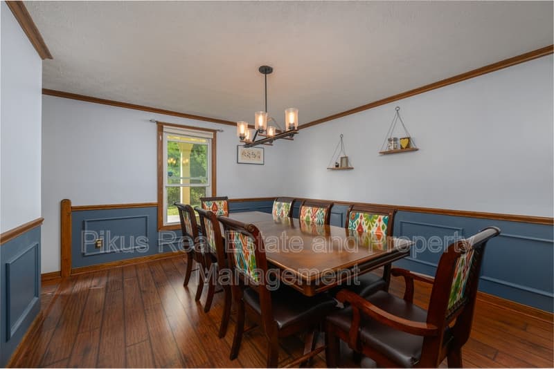 North Canton House: 8294 Whiteridge Circle