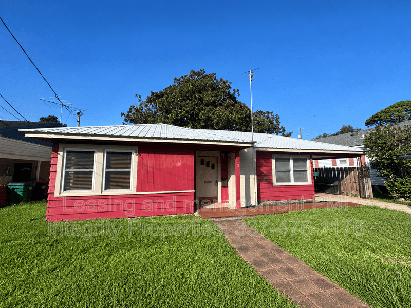 Lafayette House: 235 Henry Street