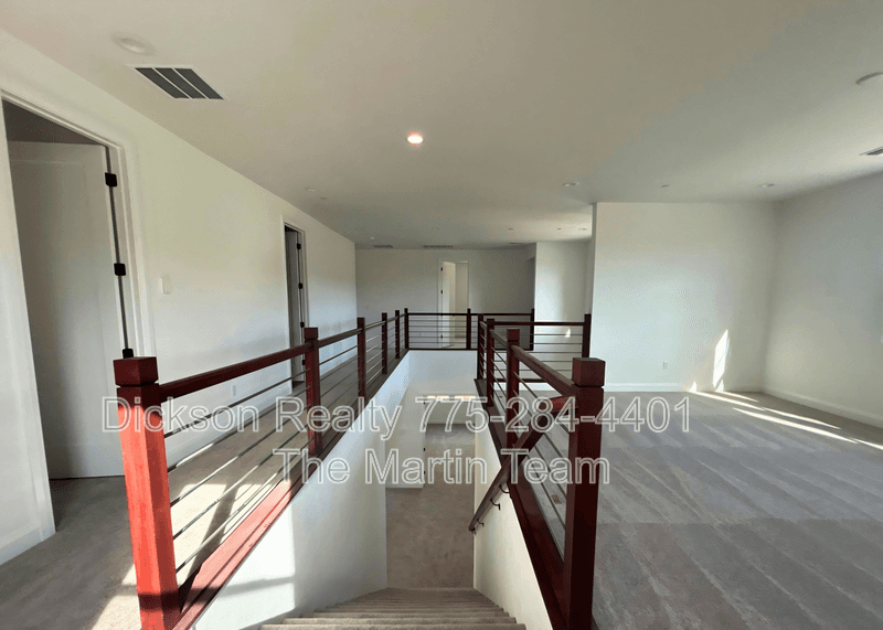 Sparks House: 11635 Vinegar Peak Drive