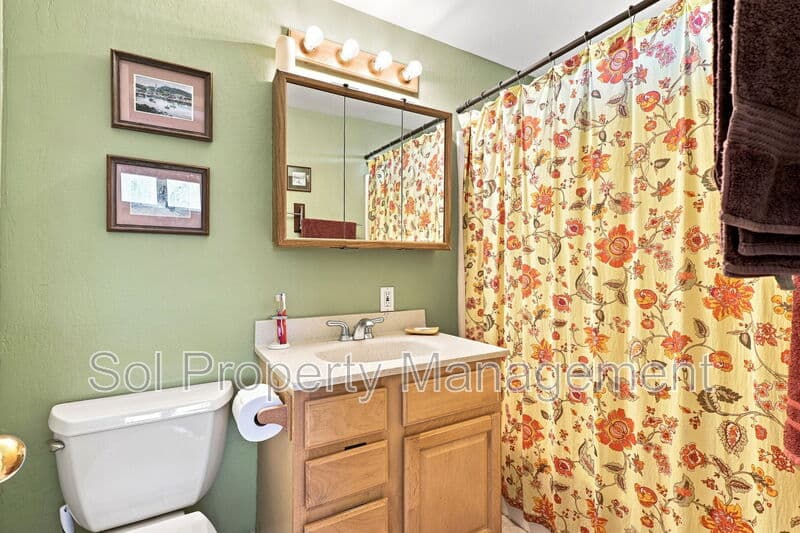 Santa Cruz House: 140 Spaten Way