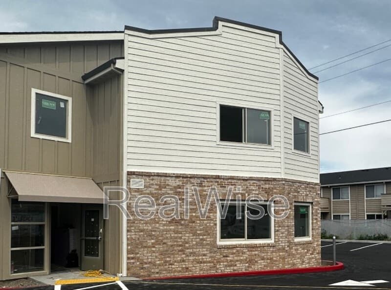 Medford Condo: 1935 Table Rock Rd