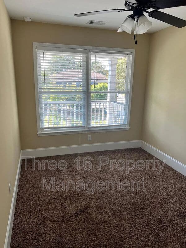 Augusta Townhome: 1555 Craig St