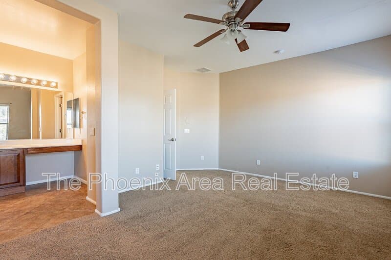 Maricopa House: 44626 W Yucca Ln