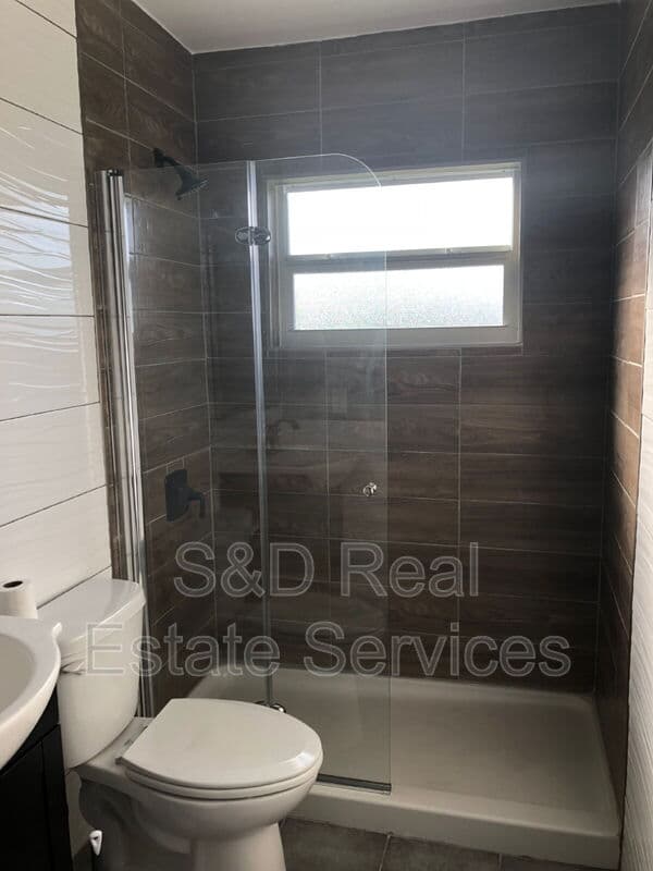 Lakeland House: 3003 Venice Way