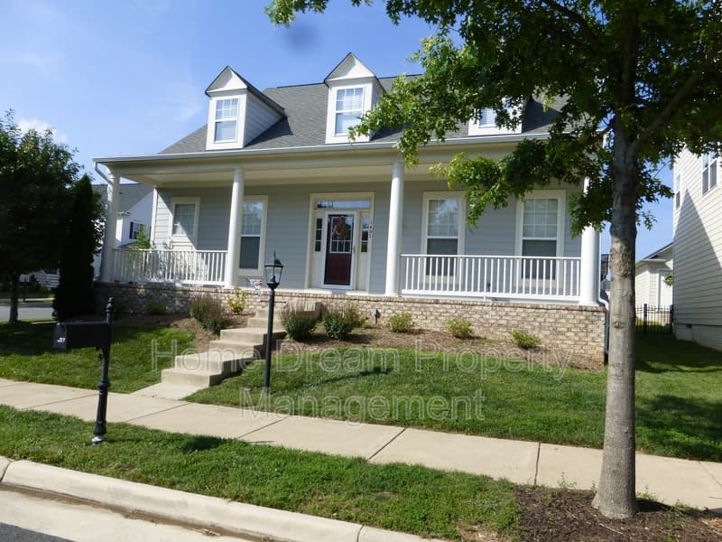 Fredericksburg House: 1407 Graham Drive