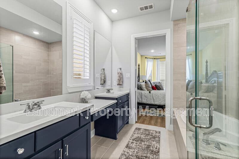 Mansfield House: 1501 Misty Pasture Way
