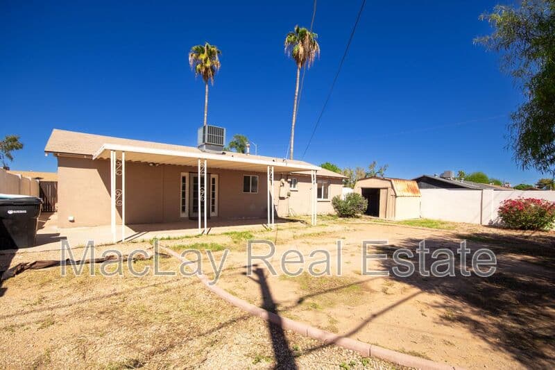 Phoenix House: 3525 E Hearn Rd