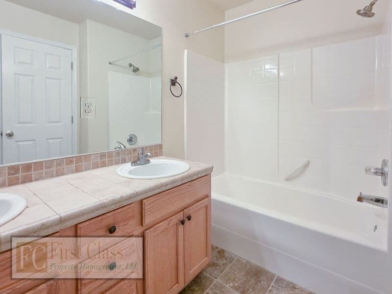 BEAVERTON Townhome: 773 SW 198TH PL