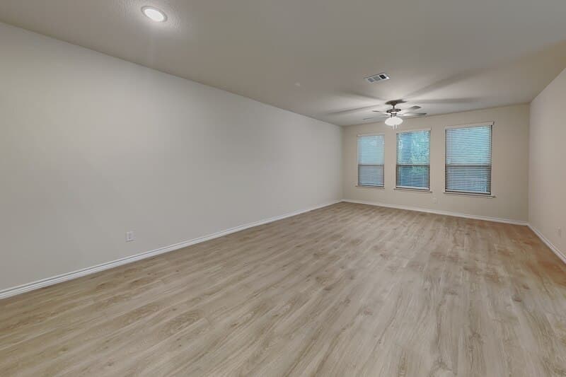 Denton Condo: 503 S Mockingbird Ln