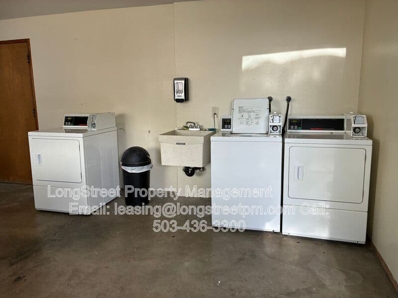 Corvallis Apartment: 1250 SW E Ave