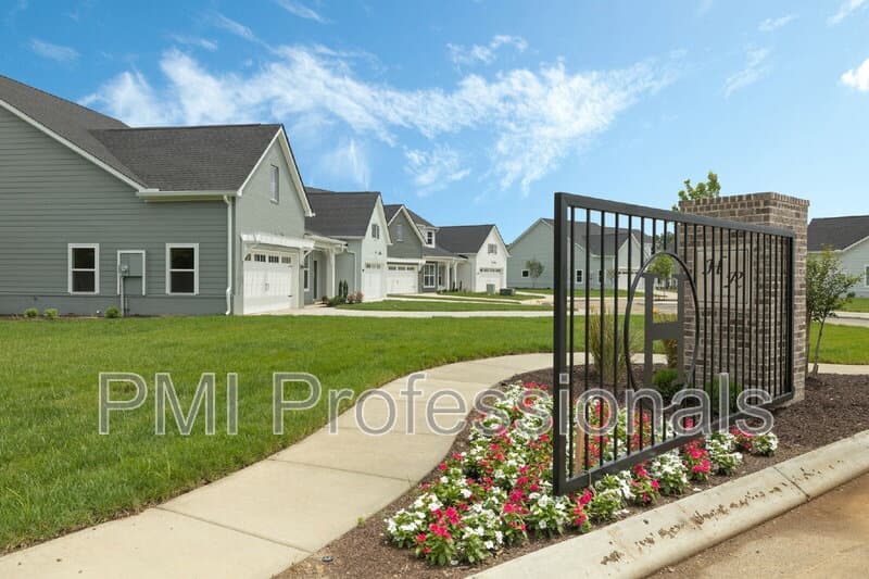 Murfreesboro Townhome: 2035 Grace Johns Circle