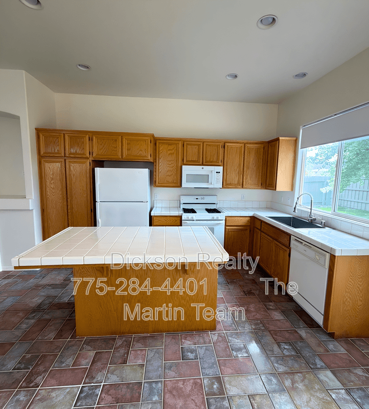 Reno House: 1640 Cattlemen Court