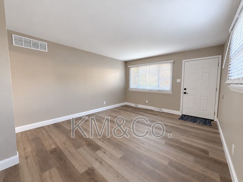 Arnold Condo: 11 Branson Drive