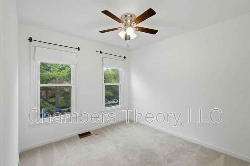 Arlington Condo: 2101 N Rolfe St