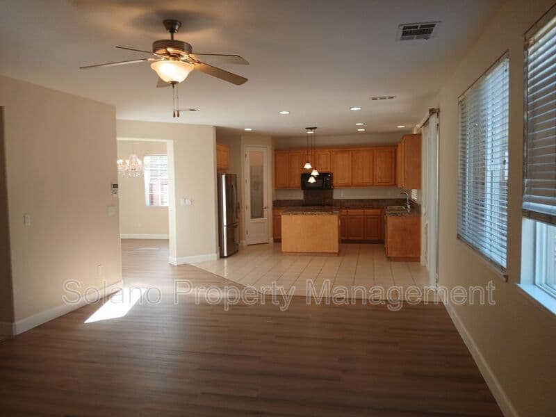 Vacaville House: 2167 Newcastle Dr.