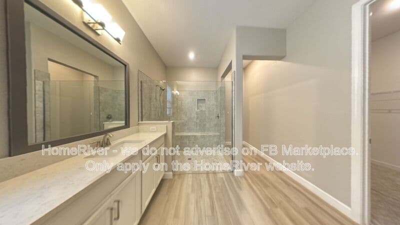Wimauma House: 5326 Kelper Hook Ct