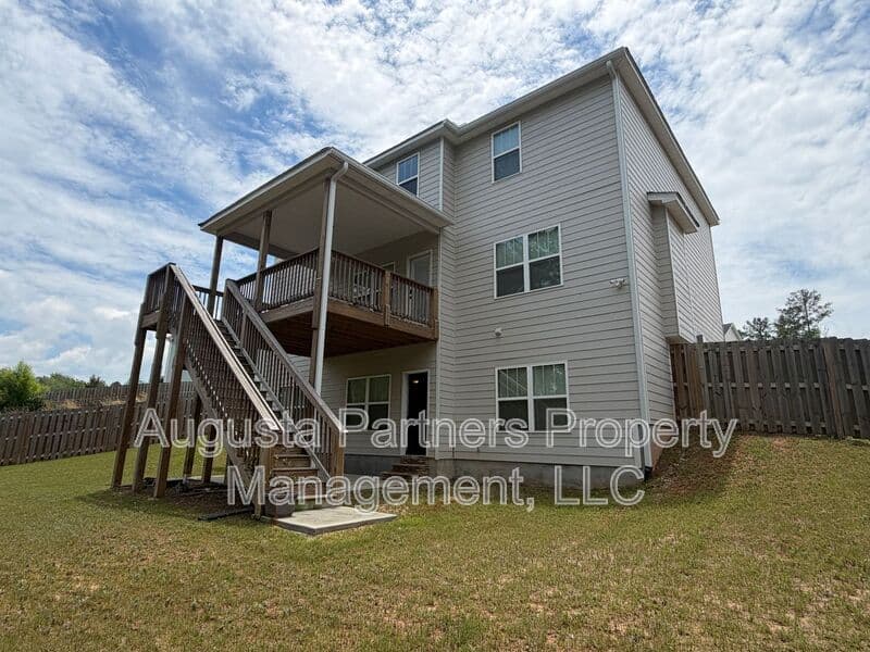 Evans House: 3500 Hilltop Trail