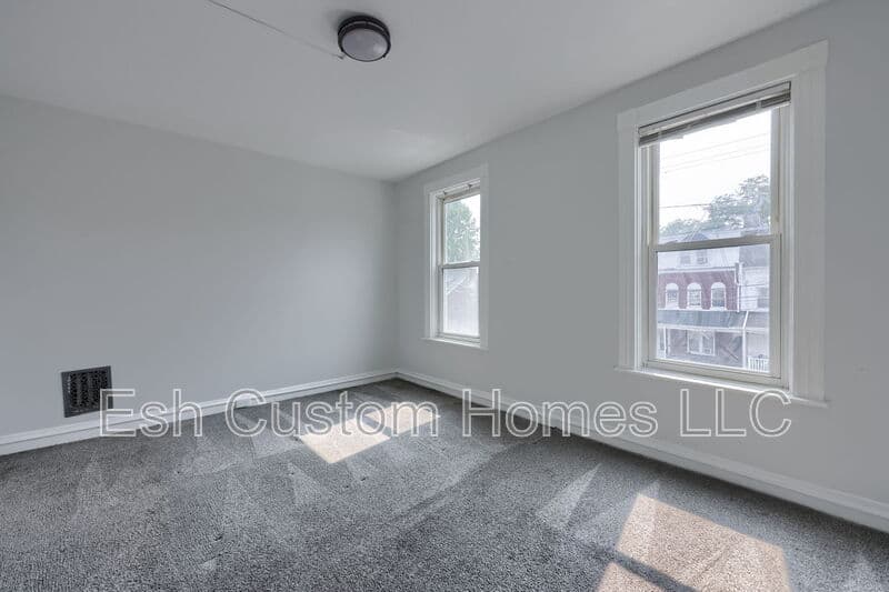 Lancaster House: 611 South Prince Street