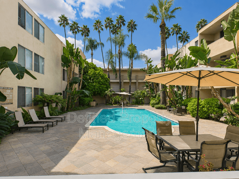 Northridge Condo: 16901 NAPA ST