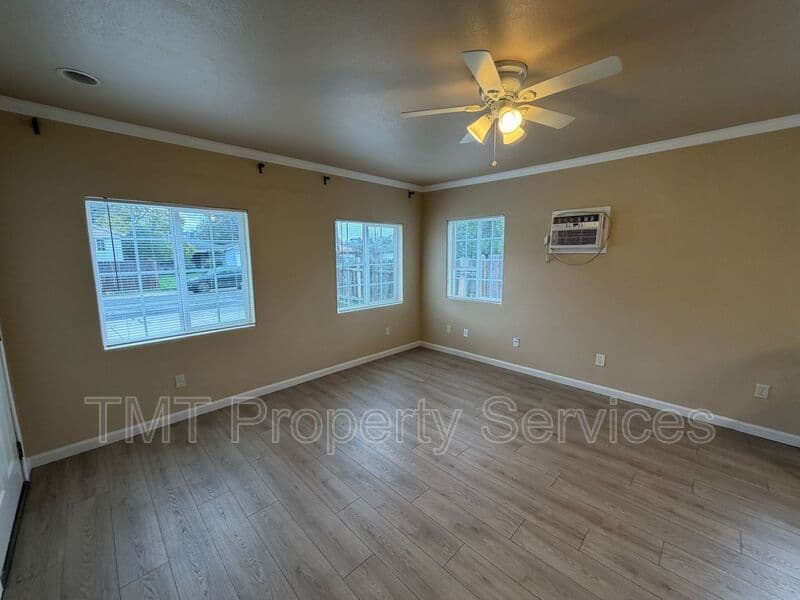 Sacramento House: 4200 35th St
