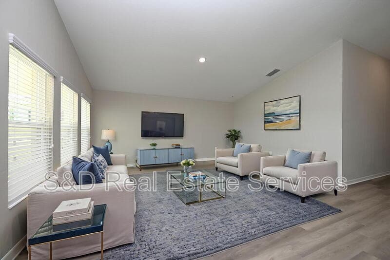Lakeland House: 5511 Arlington River Drive