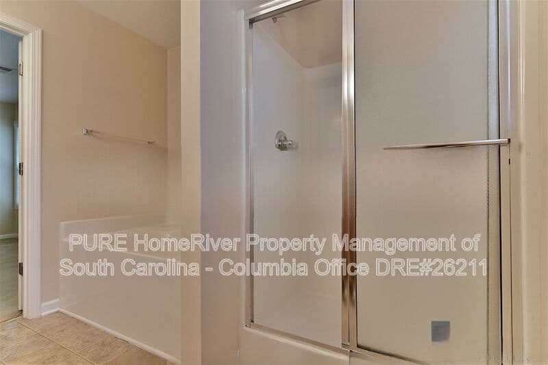 Columbia House: 464 Guard Tower Ln