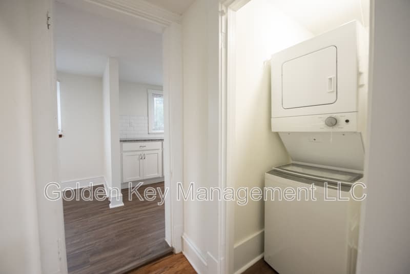 North Olmsted Condo: 5195 Dover Center Road - 2