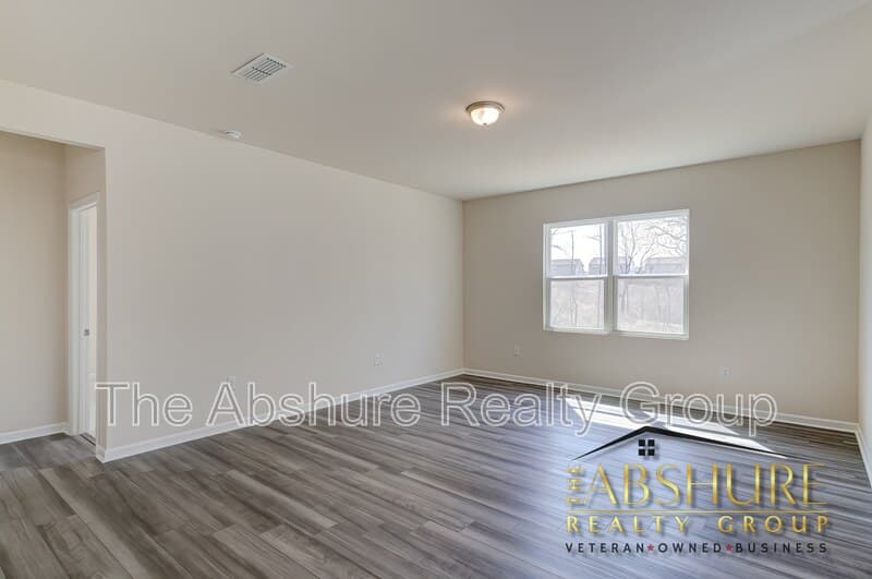 Raleigh House: 3512 Arctic Brook Street