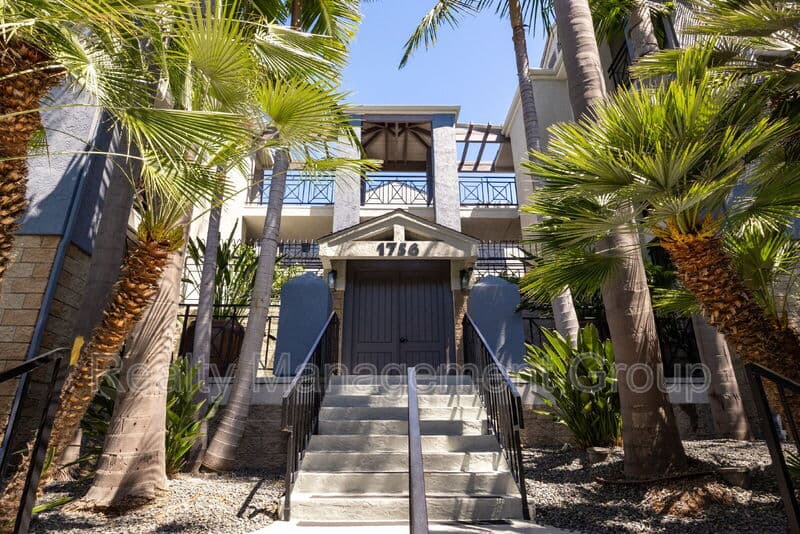 San Diego Condo: 1756 Essex Street