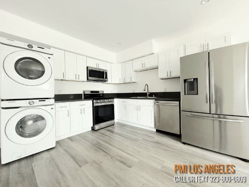 Los Angeles Condo: 1258 Leighton Avenue