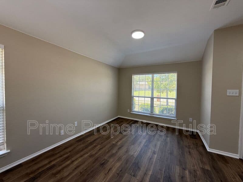 Rockwall House: 2110 Gleaner Drive
