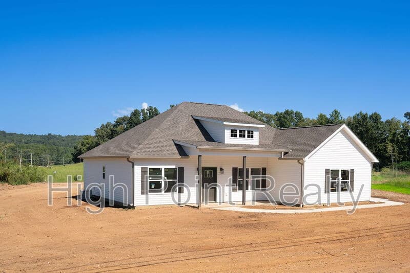 Fort Payne House: 3510 Godfrey Ave NE