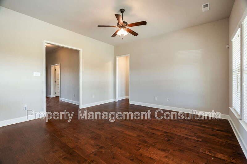 Athens House: 27290 Dieken Dr