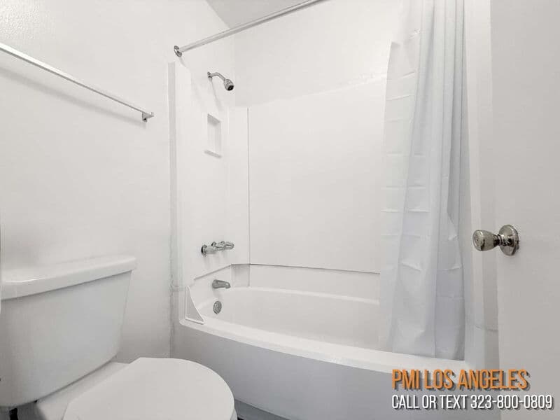 Los Angeles Condo: 1497 West 29th Street