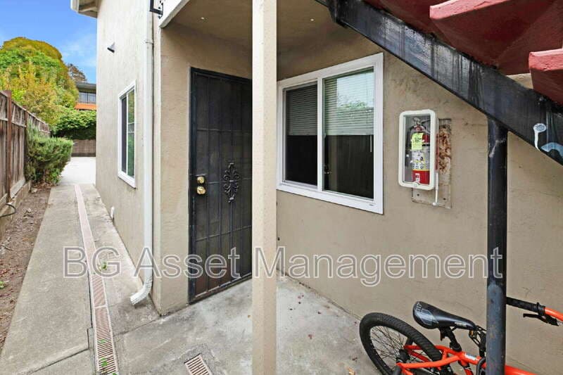 Berkeley Condo: 1600 Tyler Street