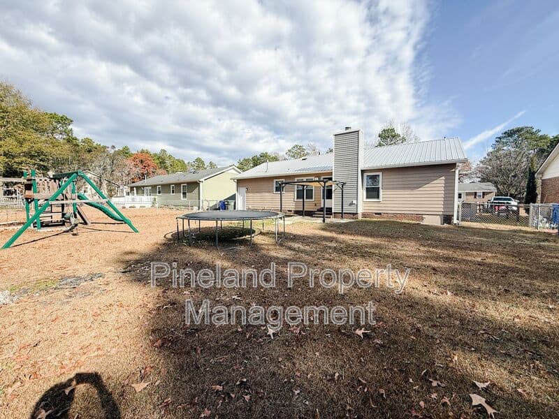 Fayetteville House: 6712 Carnforth Court