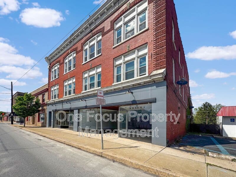 Jersey Shore House: 256 Allegheny Street