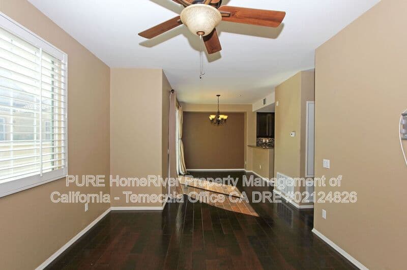 Temecula House: 44916 Honey Locust Dr