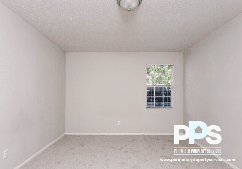 Carrollton House: 1126 Maple St