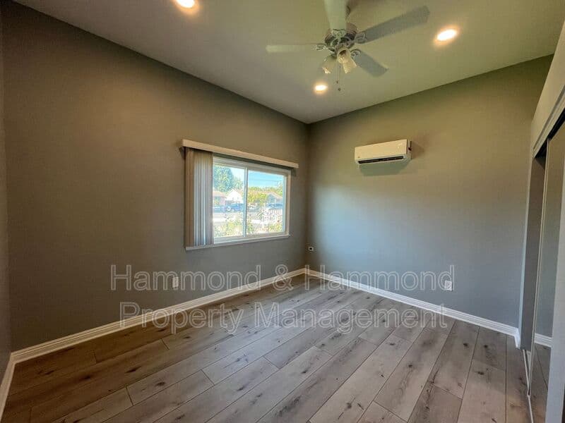 Woodland Hills House: 23242 Victory Blvd.