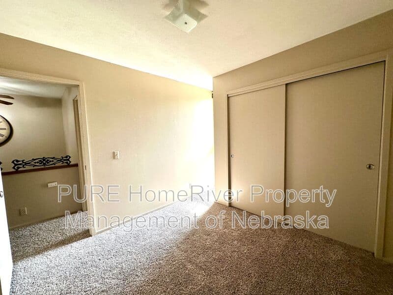 Omaha Townhome: 1631 N 109th Plz